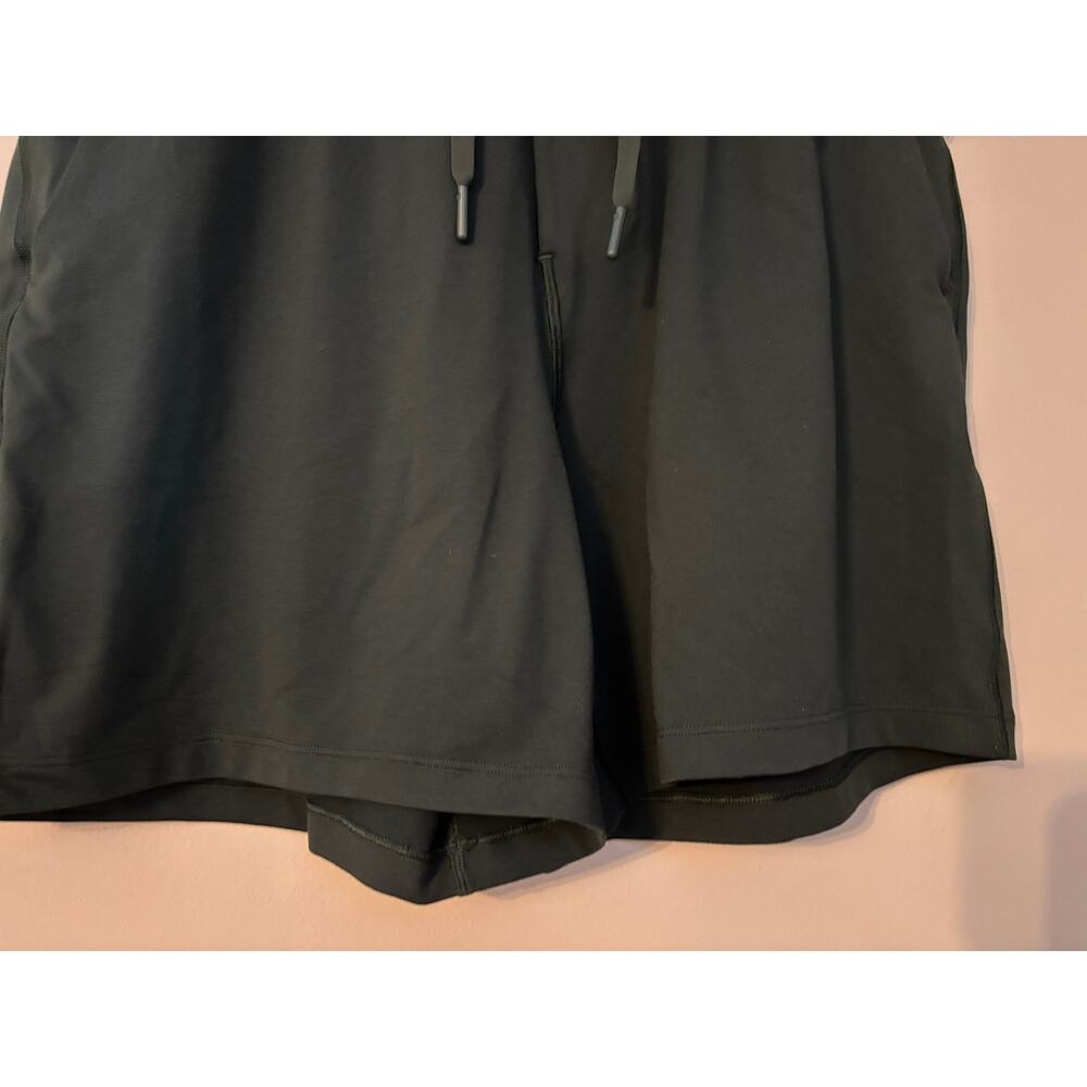 Lululemon Dark Olive Green Drawstring Shorts Size Medium - Picture 3 of 6